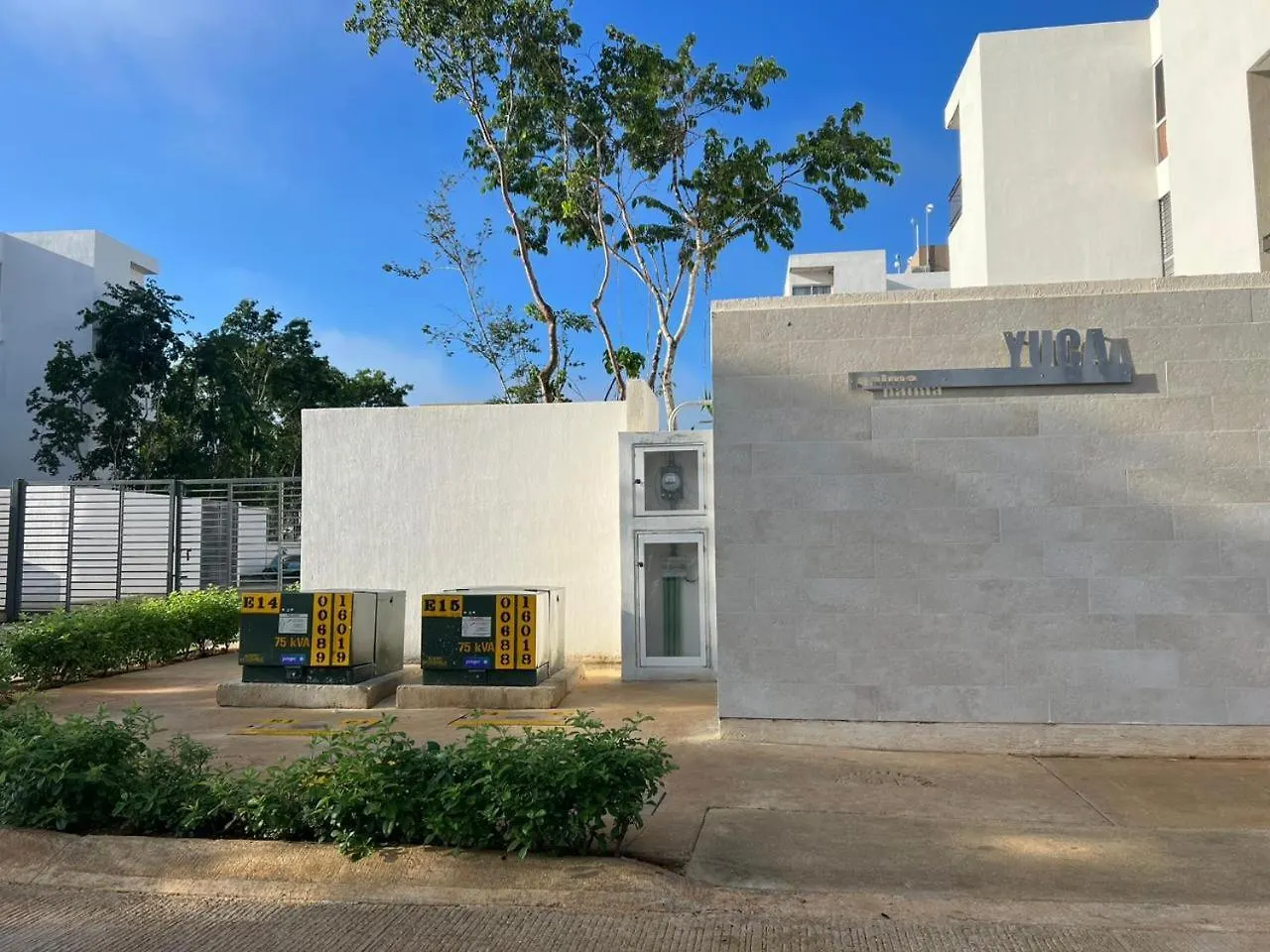 Espacio Yuca Con Rooftop Privado, Alberca, Parking, Tren Maya Cercano 普拉亚卡门
