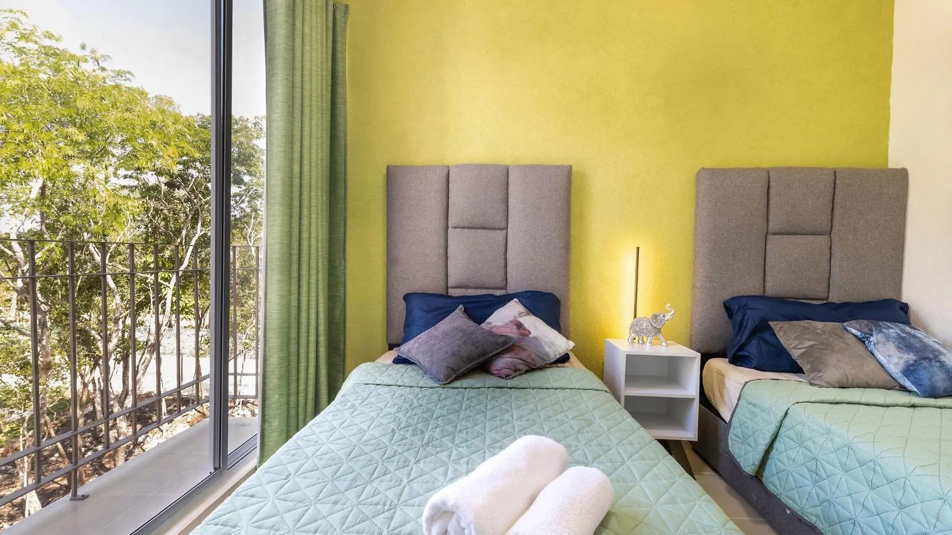 Espacio Yuca Con Rooftop Privado, Alberca, Parking, Tren Maya Cercano 普拉亚卡门 0*,